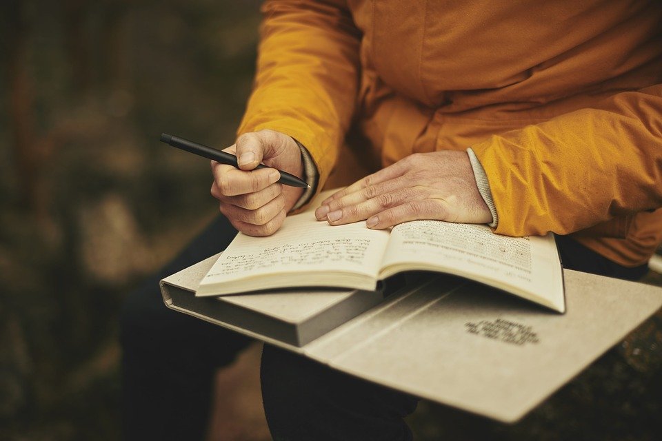 Lebih dari Sekadar Pengingat, Ini 5 Manfaat Menulis Jurnal di Daily Planner