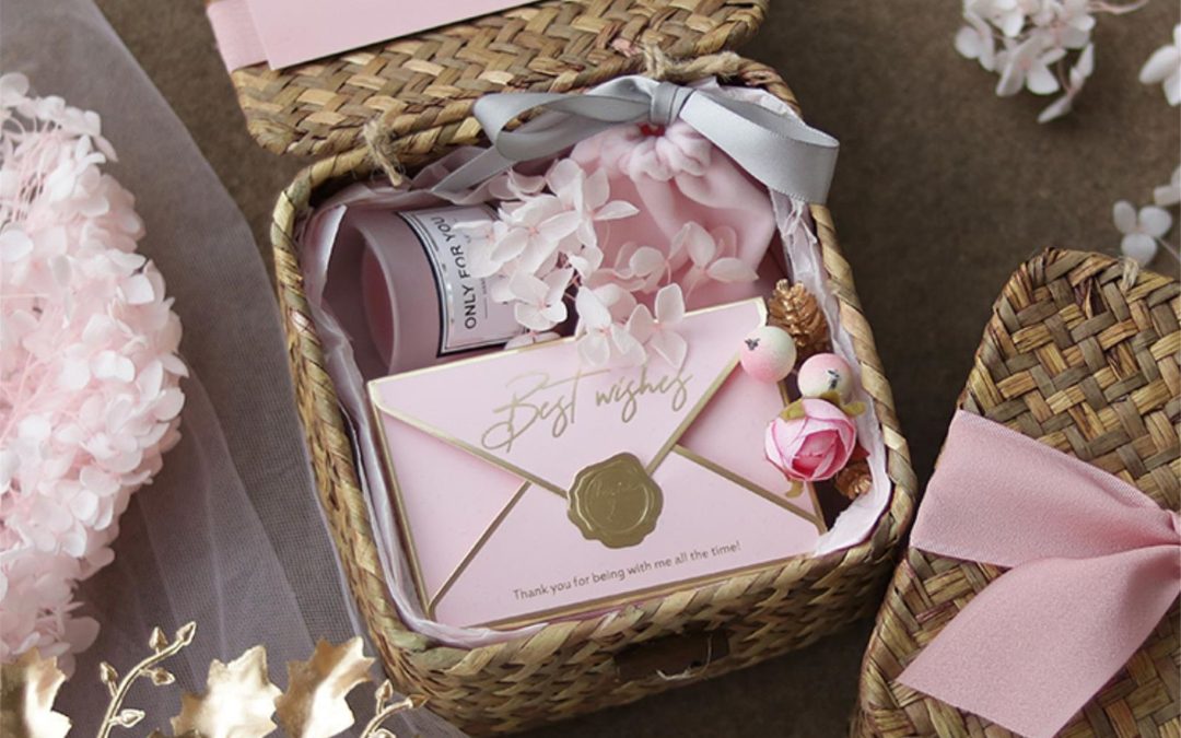 Undangan Nikah Blangko atau Custom?