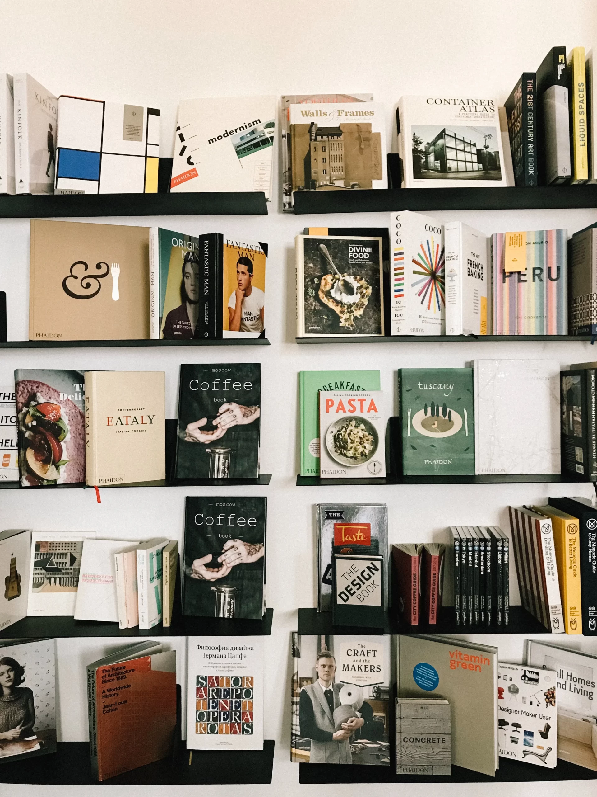 perbedaan softcover dan hardcover