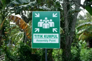 stiker uv, stiker uv pada signage