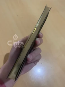 buku agenda book paper yang dicat emas untuk mengurangi kertas menguning