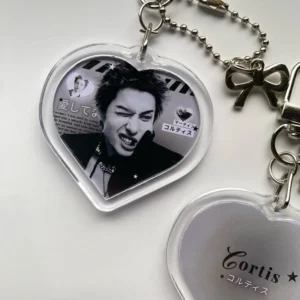 freebies keychain akrilik