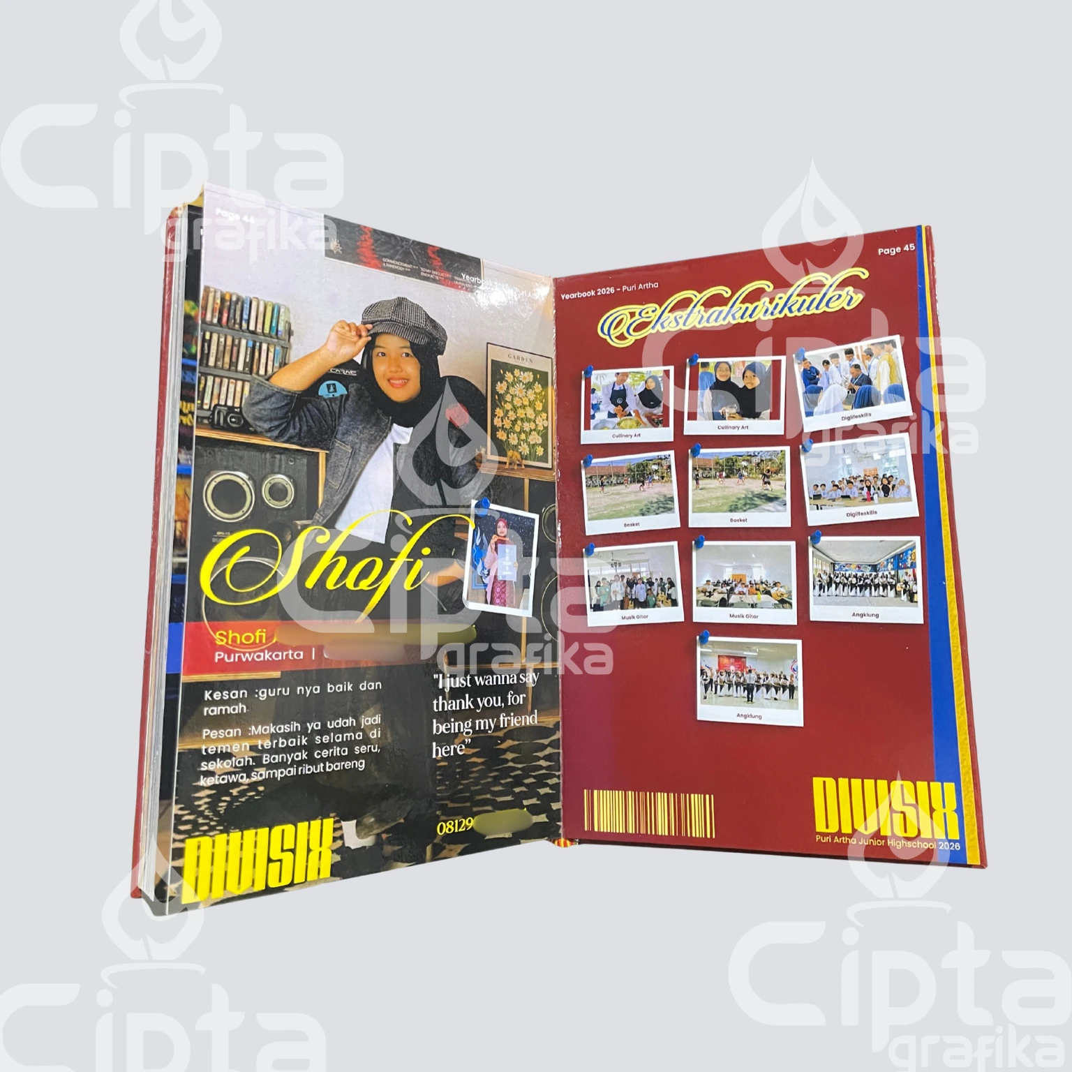 foto buku tahunan sekolah (yearbook)